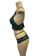 Phalin Women's Solid Green Lace Lingerie Set
